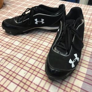 EUC Men’s Under Armor cleats size 11